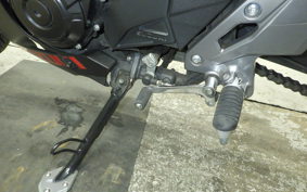 SUZUKI GSX250RA 2004