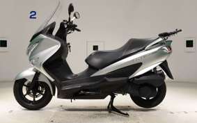 SUZUKI SKYWAVE 200 (Burgman 200)