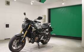 HONDA CB650R E-Clutch 2026 RH17