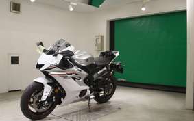 YAMAHA YZF-R6 2019