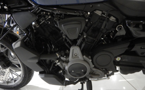HARLEY RH975S NIGHT STAR 2023 ZF1