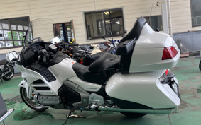 HONDA GL 1800 GOLD WING 2013 SC68
