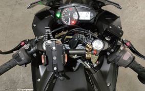 YAMAHA YZF-R25 RG10J