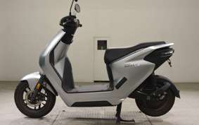 HONDA EM1E: EF16