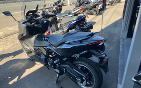 YAMAHA T-MAX 560 A 2026 SJ21J