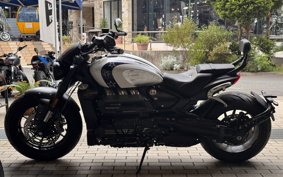 TRIUMPH ROCKET 3RI- BELL KU KNEE 2025 YBY2BJ
