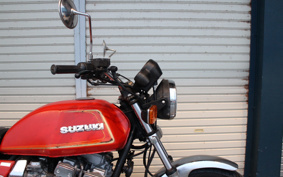 SUZUKI GSX-750 1985 GS75X