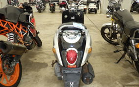 YAMAHA VINO 125