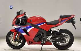 HONDA CBR600RR 2024 PC40