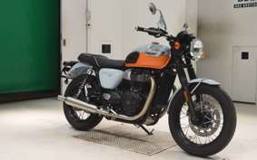 TRIUMPH BONNEVILLE T100 2022