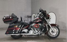 HARLEY FLHTCUSE 1800CVO PR8