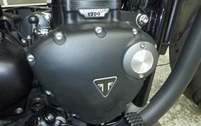 TRIUMPH BONNEVILLE BOBBER 2018