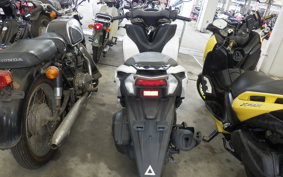 YAMAHA TRICITY 125