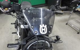 HUSQVARNA SVARTPILEN 250 2006