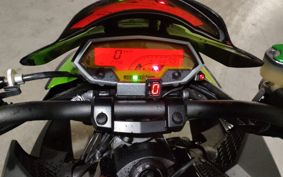 KAWASAKI Z1000 2012 ZRT00D