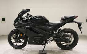 YAMAHA YZF-R25 A 2005 RG74J