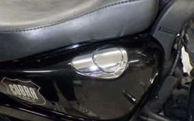 HARLEY XL883LI 2011