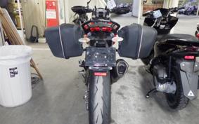 DUCATI HYPERSTRADA 820 2015