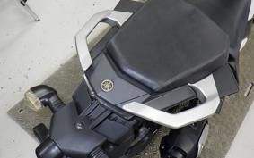 YAMAHA FZ25