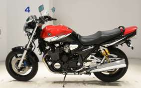 YAMAHA XJR1300 2004