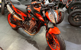KTM 890 DUKE GP 2026 TU940
