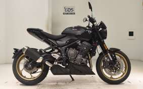 TRIUMPH TRIDENT 800 2026
