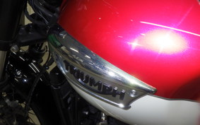 TRIUMPH BONNEVILLE T100 2022
