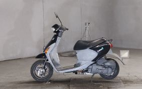 SUZUKI LETS4 CA45A