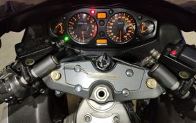 SUZUKI GSX-1300R HAYABUSA 2000 GW71A