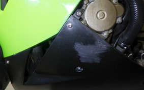 KAWASAKI ZX 10 NINJA R 2004 ZXT00C
