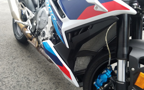 BMW M1000R 2023 0E81