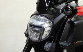 DUCATI DIAVEL CARBON 2014 ZDMG105JAEB