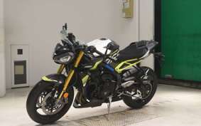 TRIUMPH STREET TRIPLE MOTO 2026