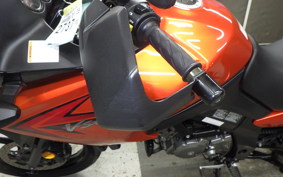 SUZUKI Vｽﾄﾛｰﾑ650 2011