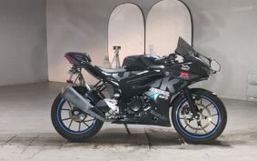 SUZUKI GSX-R125 DL33B
