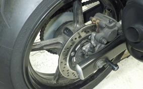 SUZUKI ｸﾞﾗﾃﾞｨｳｽ400 2010