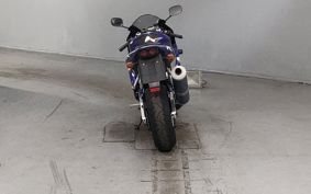 YAMAHA YZF-R1 2000 RN04