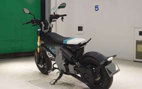 BMW CE-02