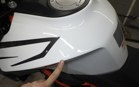 KTM 1290 SUPER DUKE R 2021