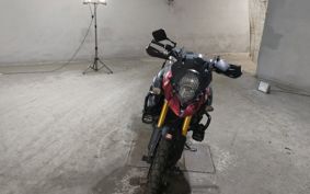 SUZUKI DL1000 ( V-Strom 1000 ) DD111