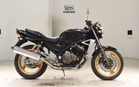 KAWASAKI BALIUS 250 Gen.2 2002 ZR250B