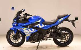 SUZUKI GSX250R 2025