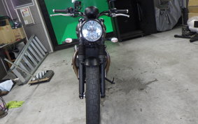 TRIUMPH STREET TWIN 2021