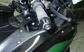 KAWASAKI NINJA H2 SX SE 2018 ZXT02A