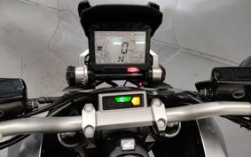 HONDA X-ADV 750 2017 RC95