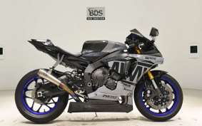 YAMAHA YZF-R1 2019