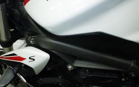 TRIUMPH STREET TRIPLE S 2020