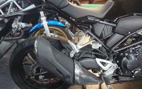 HONDA CB250R MC52