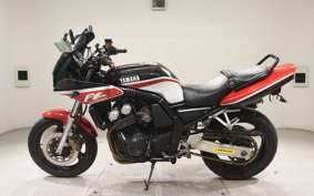 YAMAHA FZ400 1997 4YR