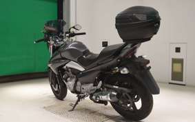 SUZUKI GSR250 2024